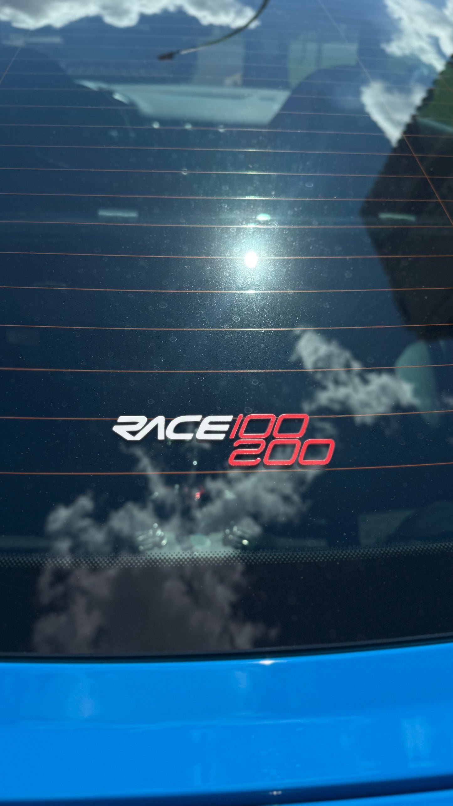 Adesivo clássico pequeno Race10020. 3 adesivos por 16$