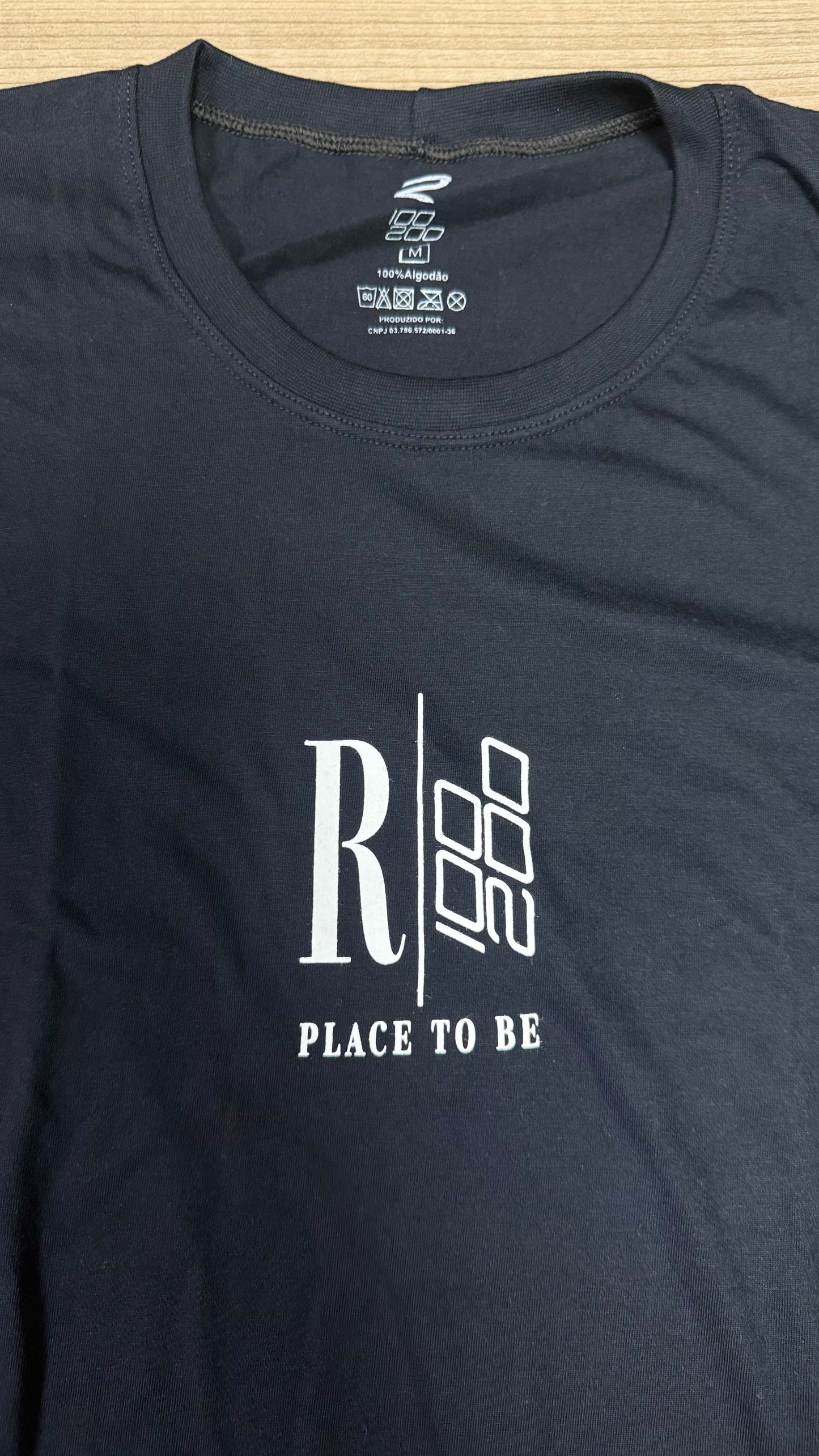 Camiseta 100% algodão RACE100200 PLACE TO BE
