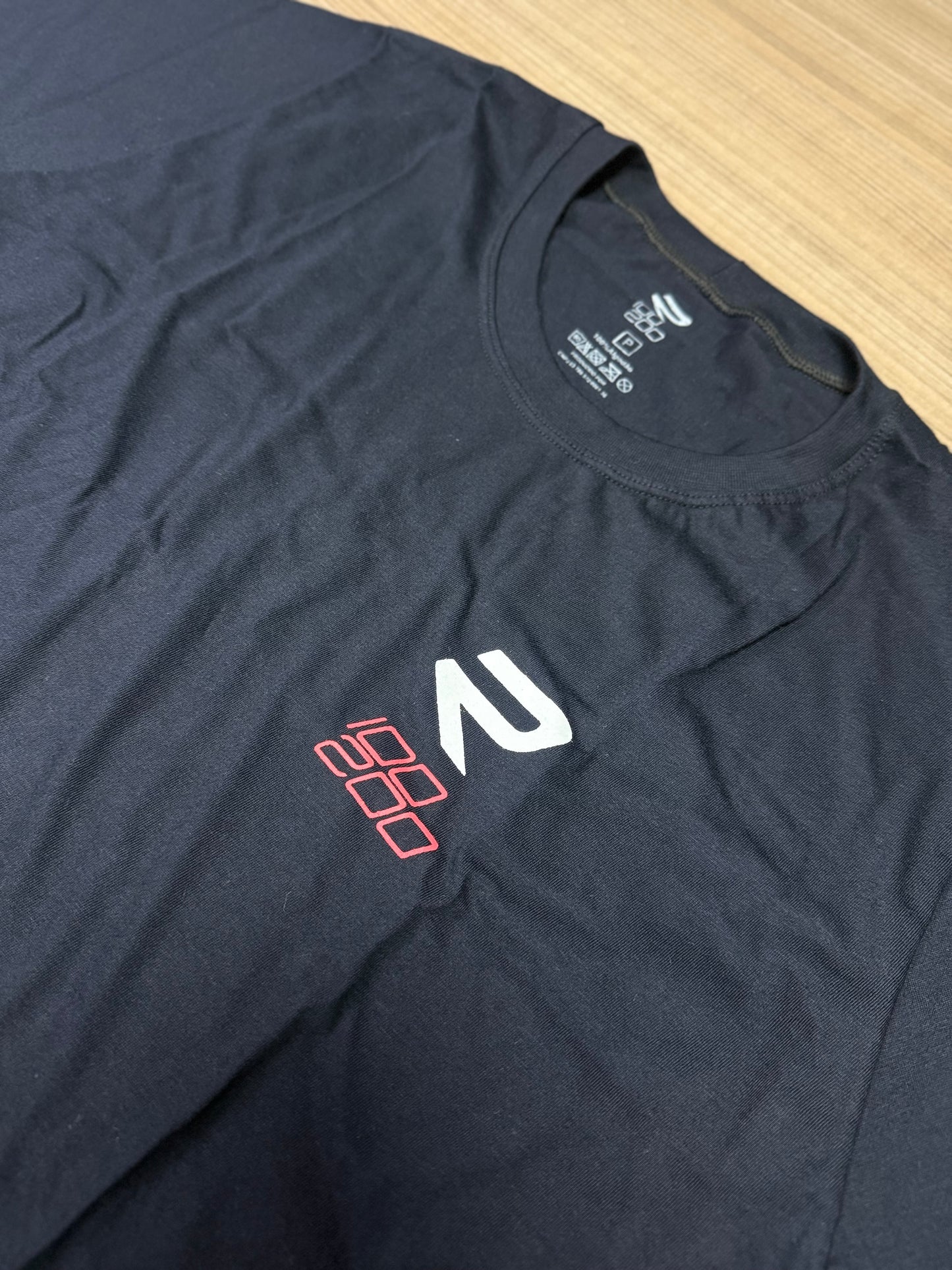 Camiseta 100% algodão RACE100200 clássica com o R